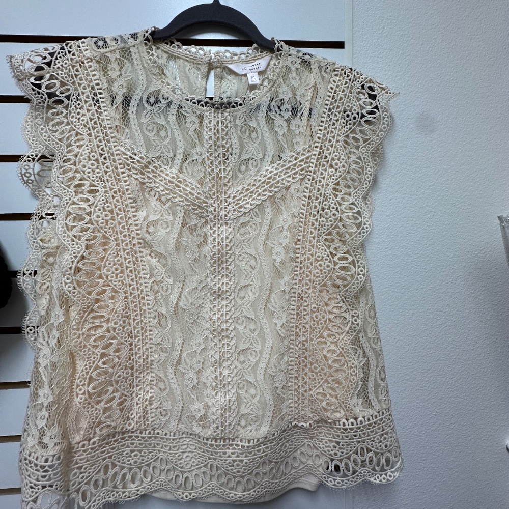 Lauren Conrad Lace Sleeveless Top